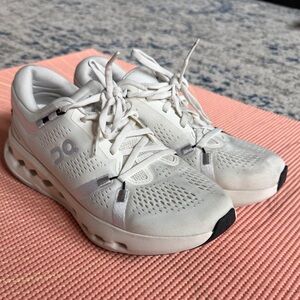 On Running Women's Cloudsurfer 2 Sneakers, size 8.